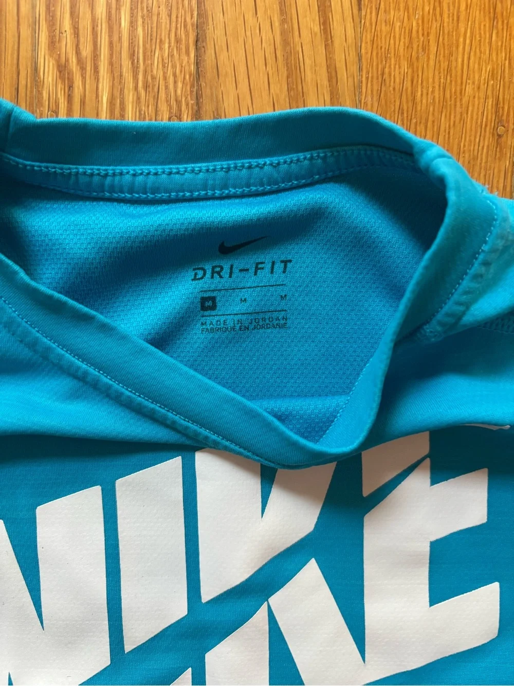 Nike Boys Tee Shirt, Size M